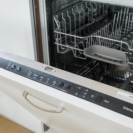 Wronia Business Superior By Bookinghost Daire *