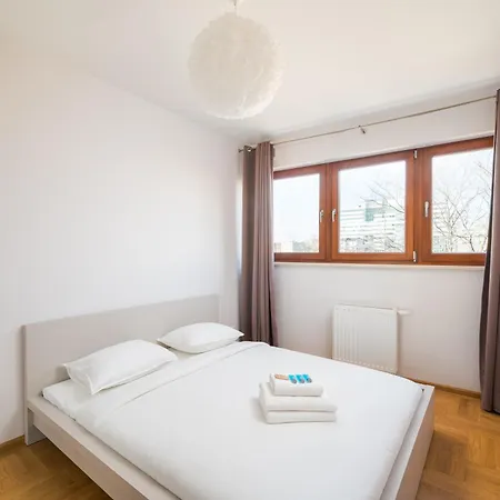 Апартаменты Wronia Business Superior By Bookinghost